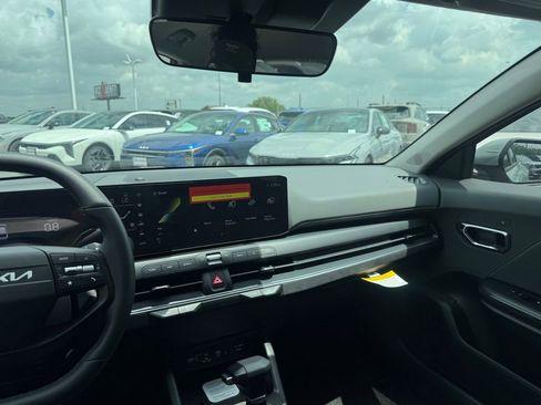 New 2026 Kia K4 EX FWD image 15