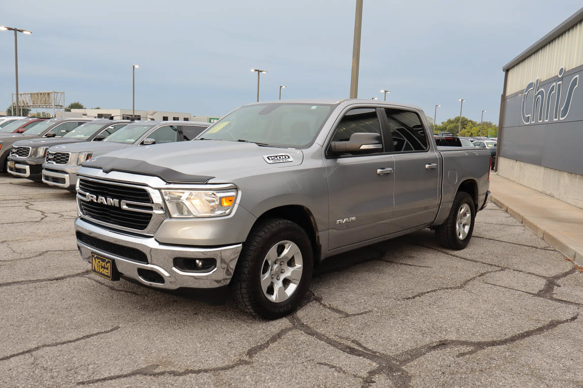 Used 2020 RAM 1500 Big Horn AWD/4WD image 3