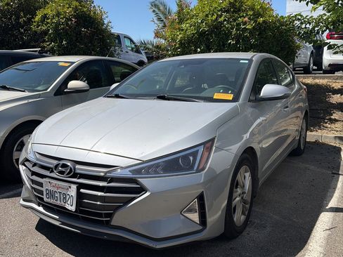 Used 2020 Hyundai Elantra SEL w/ Winter Weather Package FWD image 1