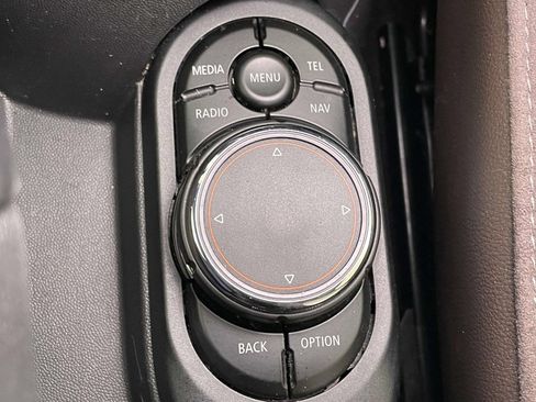 Used 2018 MINI Cooper S FWD image 25