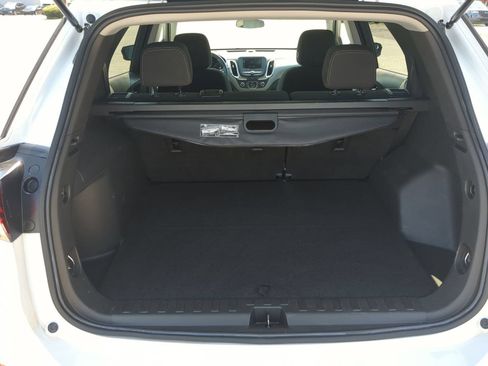 Certified 2022 Chevrolet Equinox LS w/ LPO, Cargo Package FWD image 24