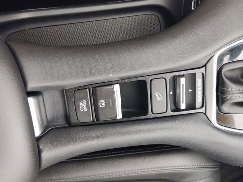 Used 2024 Honda HR-V EX-L image 26