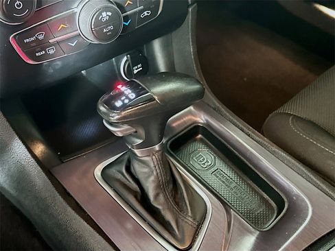 Used 2018 Dodge Charger R/T Scat Pack image 19