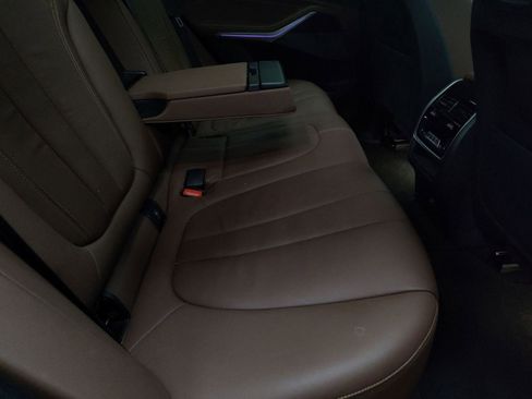 Used 2019 BMW X5 xDrive40i w/ M Sport Package image 27