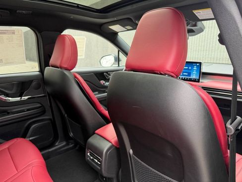 New 2026 Lincoln Corsair Grand Touring AWD/4WD image 20