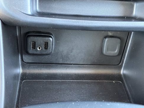 Used 2019 Chevrolet Colorado W/T w/ WT Convenience Package RWD image 30