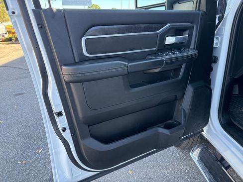 Used 2024 RAM 2500 Big Horn image 29