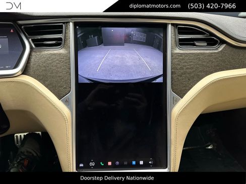 Used 2013 Tesla Model S Performance image 36