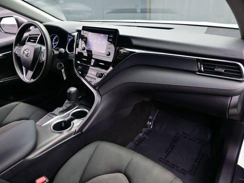 Used 2023 Toyota Camry LE FWD image 16