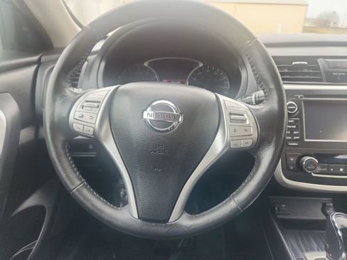 Used 2016 Nissan Altima 2.5 SL w/ 2.5 Technology Package image 23