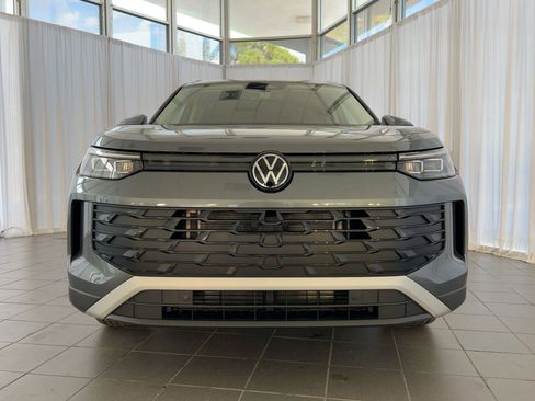 New 2026 Volkswagen Tiguan S image 6