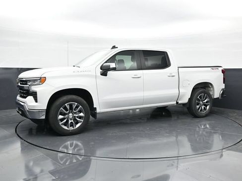 Used 2024 Chevrolet Silverado 1500 LT AWD/4WD image 6