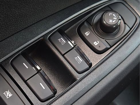 New 2026 Subaru Crosstrek 2.5i image 18