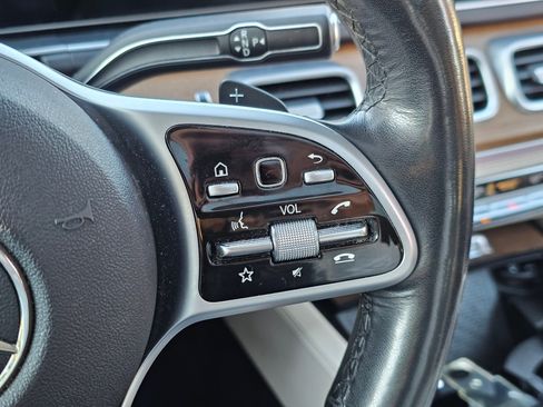 Used 2021 Mercedes-Benz GLE 350 4MATIC image 29