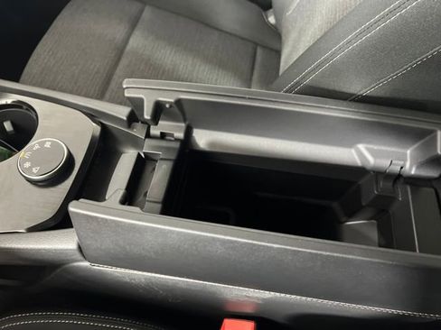 Used 2023 Nissan Rogue SV image 21