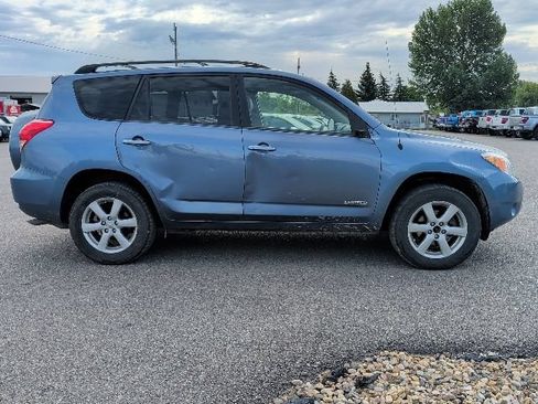 Used 2007 Toyota RAV4 Limited w/ Tow Prep Pkg AWD/4WD image 2