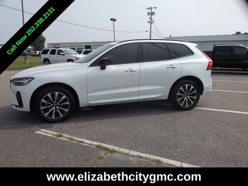 Used 2023 Volvo XC60 B5 Plus AWD/4WD image 5