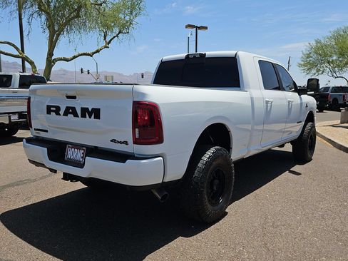 Used 2025 RAM 2500 Laramie w/ Night Edition AWD/4WD image 5