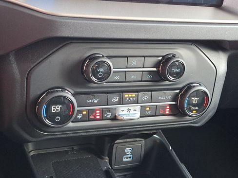 Used 2025 Ford Bronco Outer Banks AWD/4WD image 19