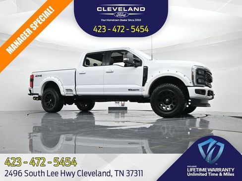 New 2025 Ford F250 XLT w/ Black Appearance Package AWD/4WD image 31