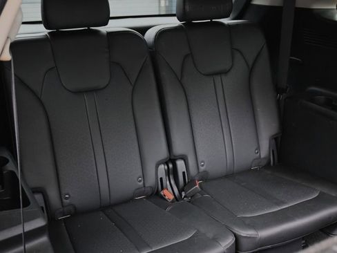 Used 2023 Kia Sorento S w/ Panoramic Sunroof Package image 35