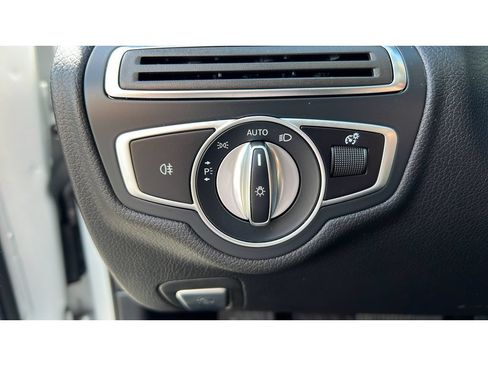 Used 2020 Mercedes-Benz C 300 4MATIC Sedan image 23