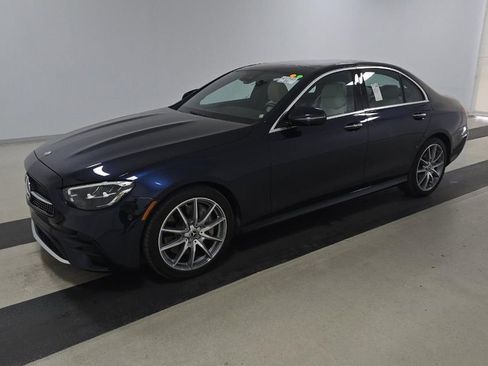 Used 2022 Mercedes-Benz E 350 Sedan w/ AMG Line Exterior image 7