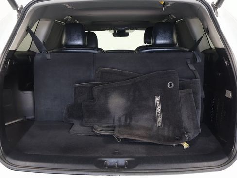 Used 2017 Toyota Highlander Limited w/ Carpet Mat Package AWD/4WD image 14