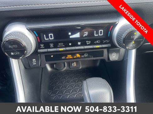 Certified 2025 Toyota RAV4 XLE FWD image 33
