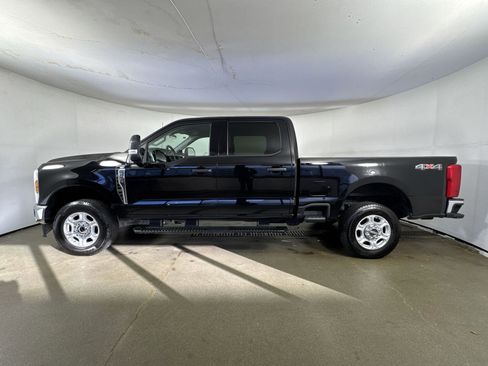 Used 2025 Ford F250 XLT image 27