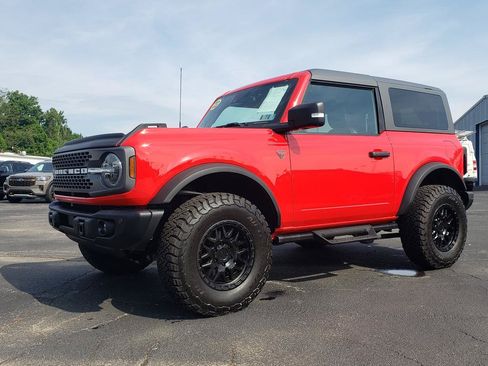 Used 2023 Ford Bronco Badlands AWD/4WD image 9