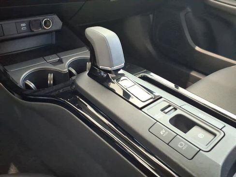 Used 2025 Toyota Prius AWD image 13