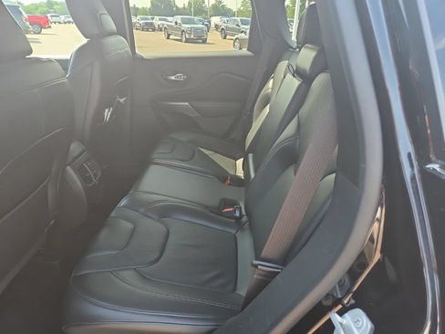 Used 2020 Jeep Cherokee Limited AWD/4WD image 14