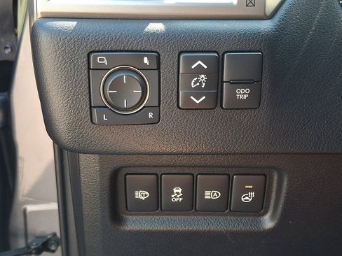 Certified 2021 Lexus GX 460 Premium w/ Premium Package AWD/4WD image 26