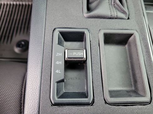 Used 2025 Toyota Tundra SR w/ SR Tow Package image 29