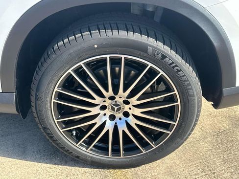 New 2026 Mercedes-Benz GLC 300 image 3