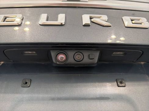 Used 2021 Chevrolet Suburban High Country AWD/4WD image 8
