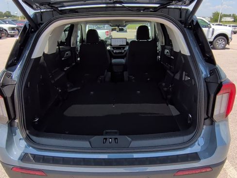New 2026 Ford Explorer Active RWD image 41