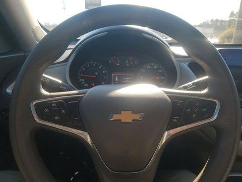 Used 2022 Chevrolet Malibu LT image 19