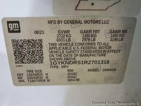 Certified 2024 Cadillac XT5 Premium Luxury w/ LPO, Floor Liner Package AWD/4WD image 28