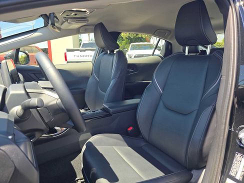 Certified 2026 Toyota Prius XLE FWD image 20