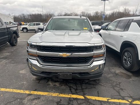 Used 2018 Chevrolet Silverado 1500 LT w/ All Star Edition image 5