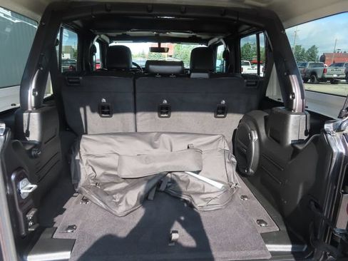 Used 2021 Jeep Wrangler Unlimited Sahara AWD/4WD image 28