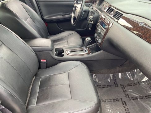 Used 2014 Chevrolet Impala LTZ image 9