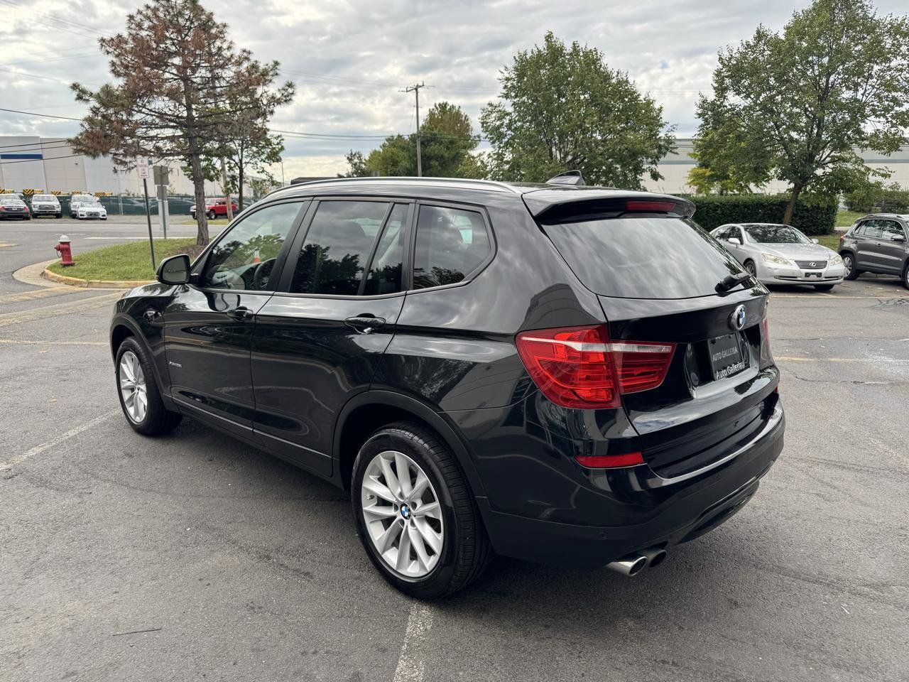 Used 2017 BMW X3 xDrive28i AWD/4WD image 8