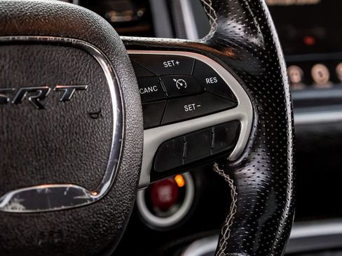 Used 2015 Dodge Challenger SRT w/ Technology Group image 15