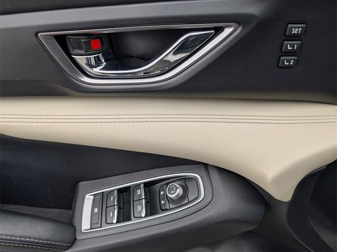 Used 2020 Subaru Ascent Limited w/ Technology Package image 19