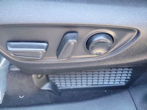 Used 2021 Toyota Sienna XSE w/ XSE Plus Package image 16