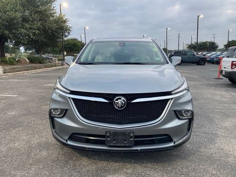 Used 2024 Buick Enclave Essence w/ Experience Buick Package FWD image 2
