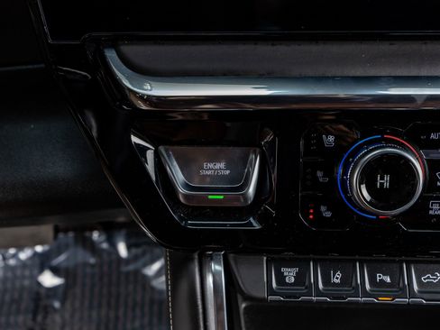 Used 2024 GMC Sierra 2500 Denali Ultimate image 23